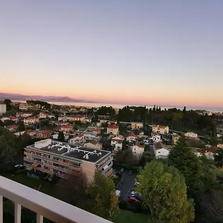Appartement Superbe 3p 57m2 Parking Prive *